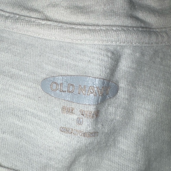 🆘LAST DISCOUNT🆘

Old Navy White Graphic Tee with Blue Floral Design - Picture 3 of 3